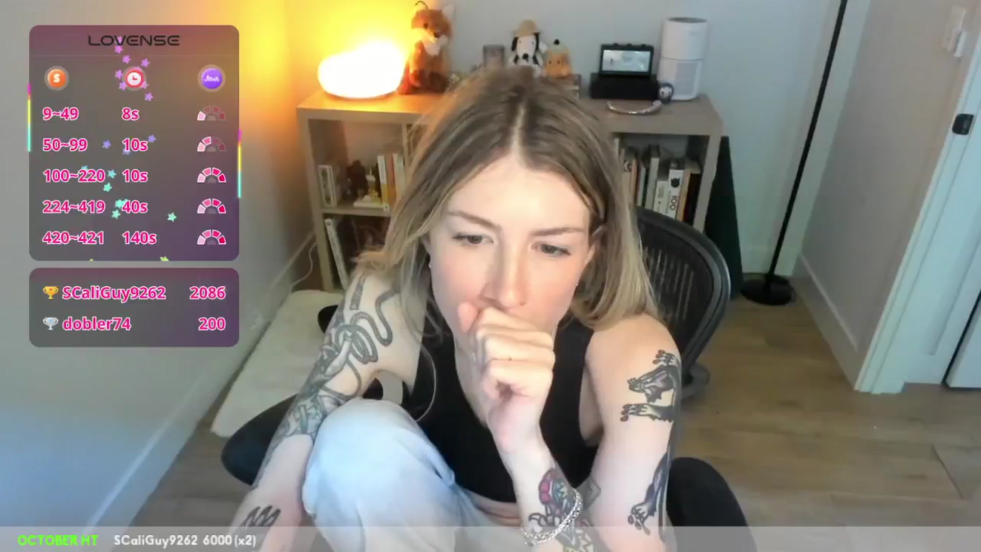 Gallery image thumbnail from stoney_fox's myfreecams stream on, 10/16/2025, 19:20 image 6 of 20