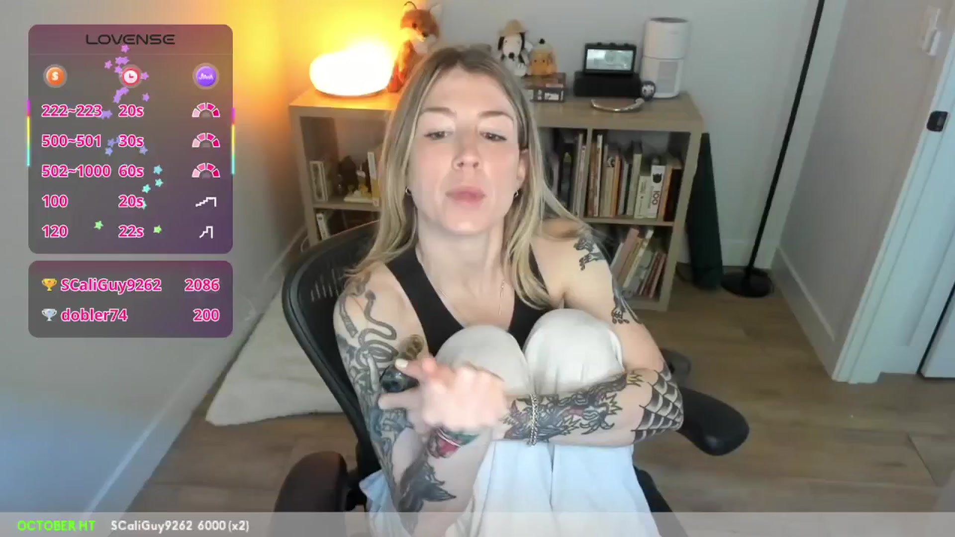 Gallery image thumbnail from stoney_fox's myfreecams stream on, 10/16/2025, 19:20 image 5 of 20