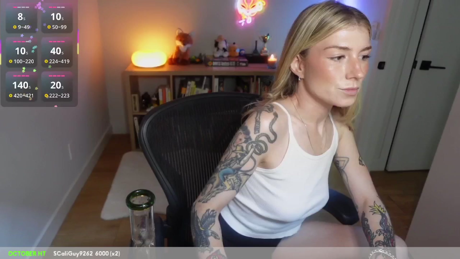 Gallery image thumbnail from stoney_fox's myfreecams stream on, 10/23/2025, 22:13 image 15 of 20