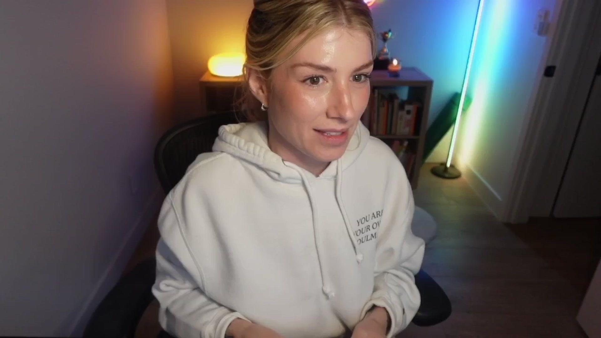 Gallery image thumbnail from stoney_fox's myfreecams stream on, 10/24/2025, 03:22 image 9 of 20