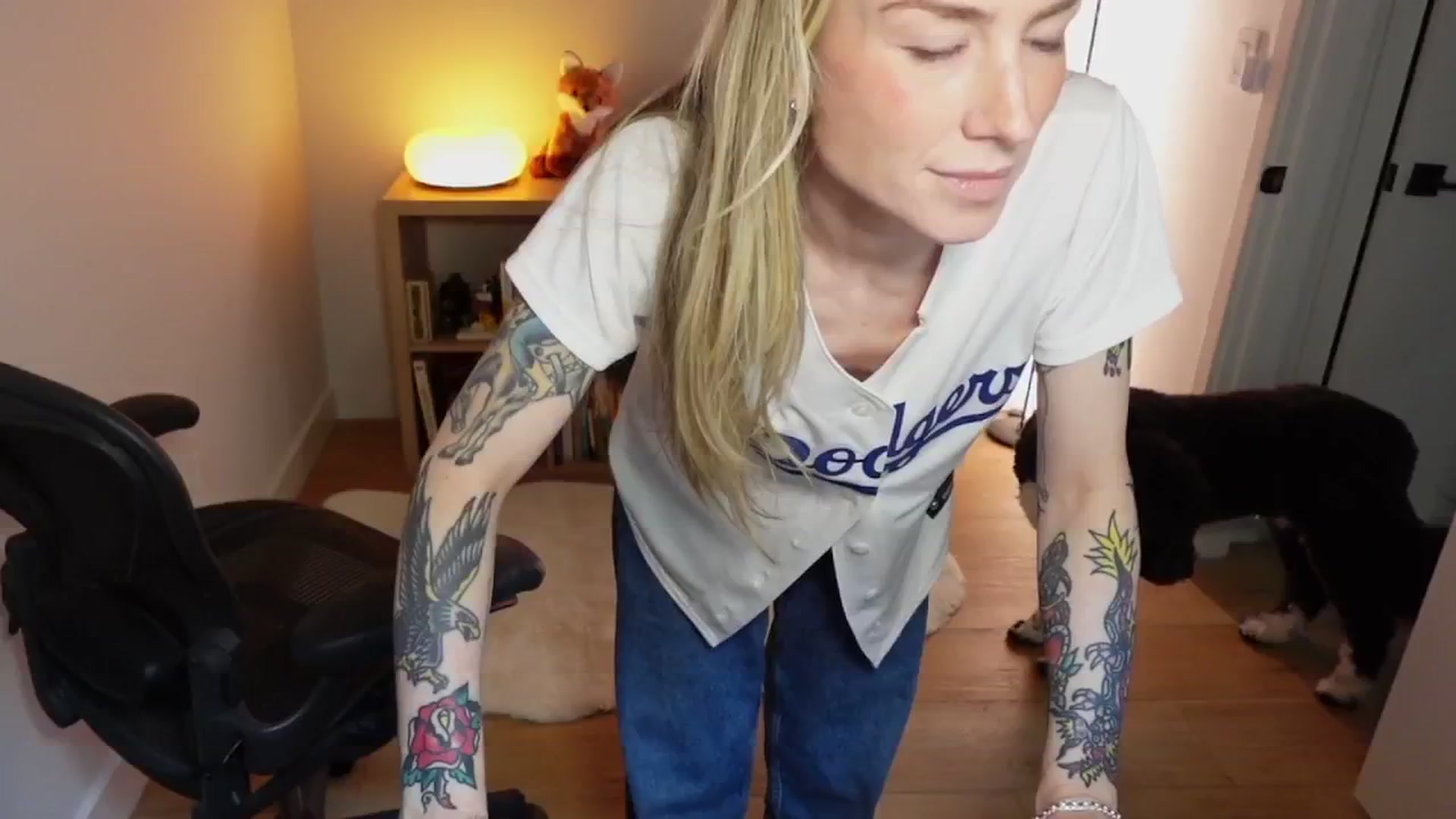 Gallery image thumbnail from stoney_fox's myfreecams stream on, 10/24/2025, 23:56 image 16 of 20