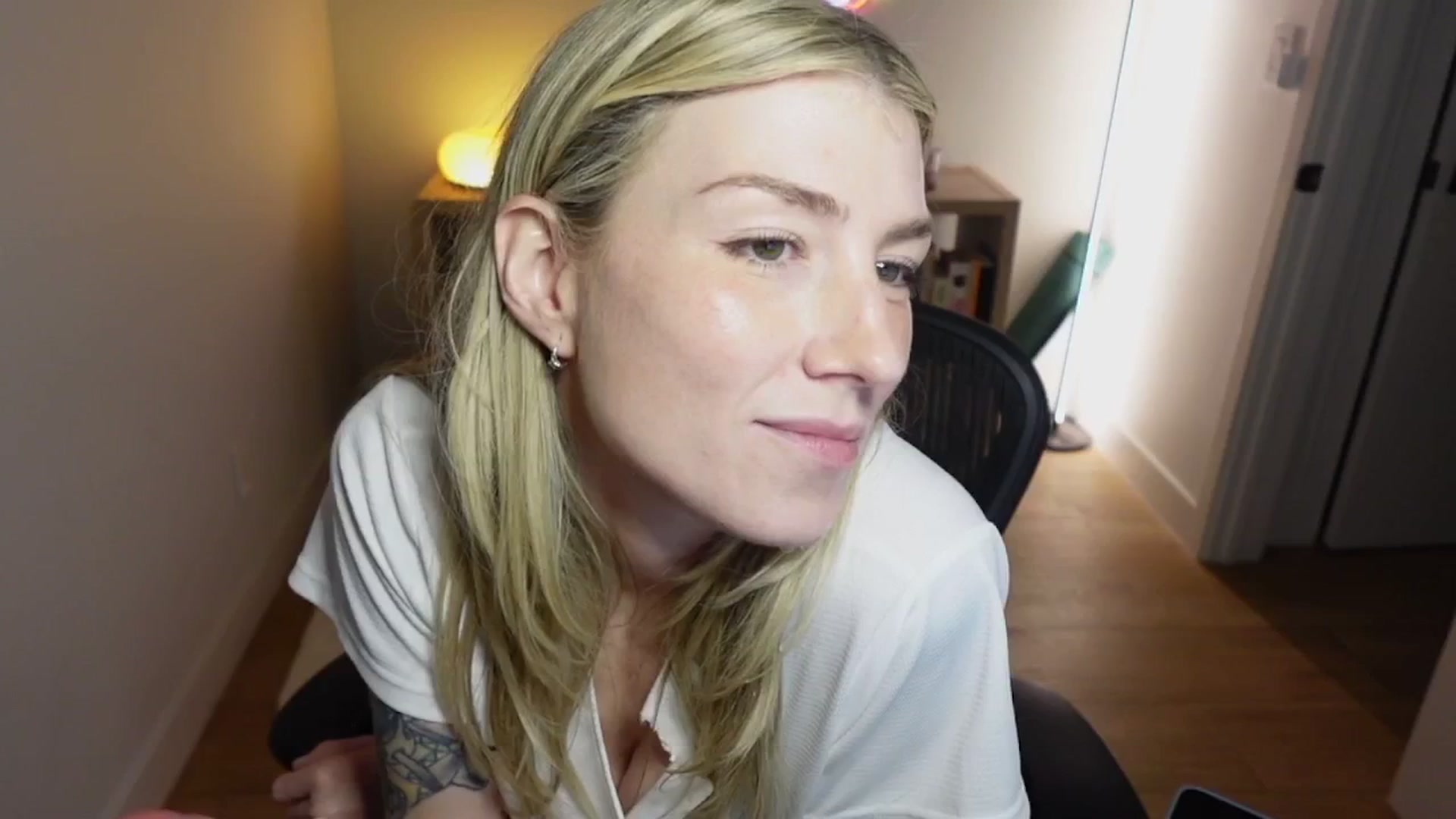 Gallery image thumbnail from stoney_fox's myfreecams stream on, 10/25/2025, 05:02 image 15 of 20