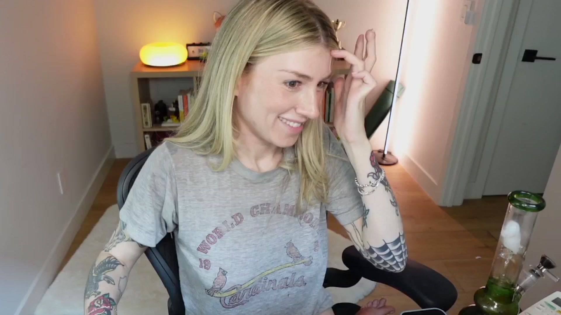 Gallery image thumbnail from stoney_fox's myfreecams stream on, 10/26/2025, 22:42 image 6 of 20