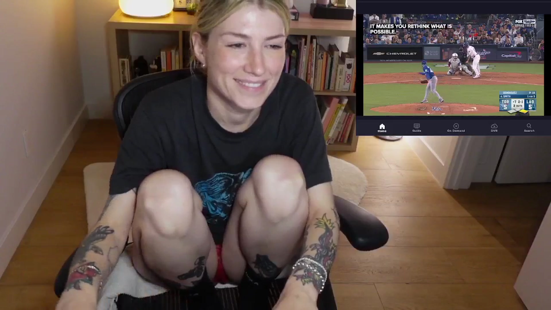 Gallery image thumbnail from stoney_fox's myfreecams stream on, 10/28/2025, 06:05 image 6 of 20