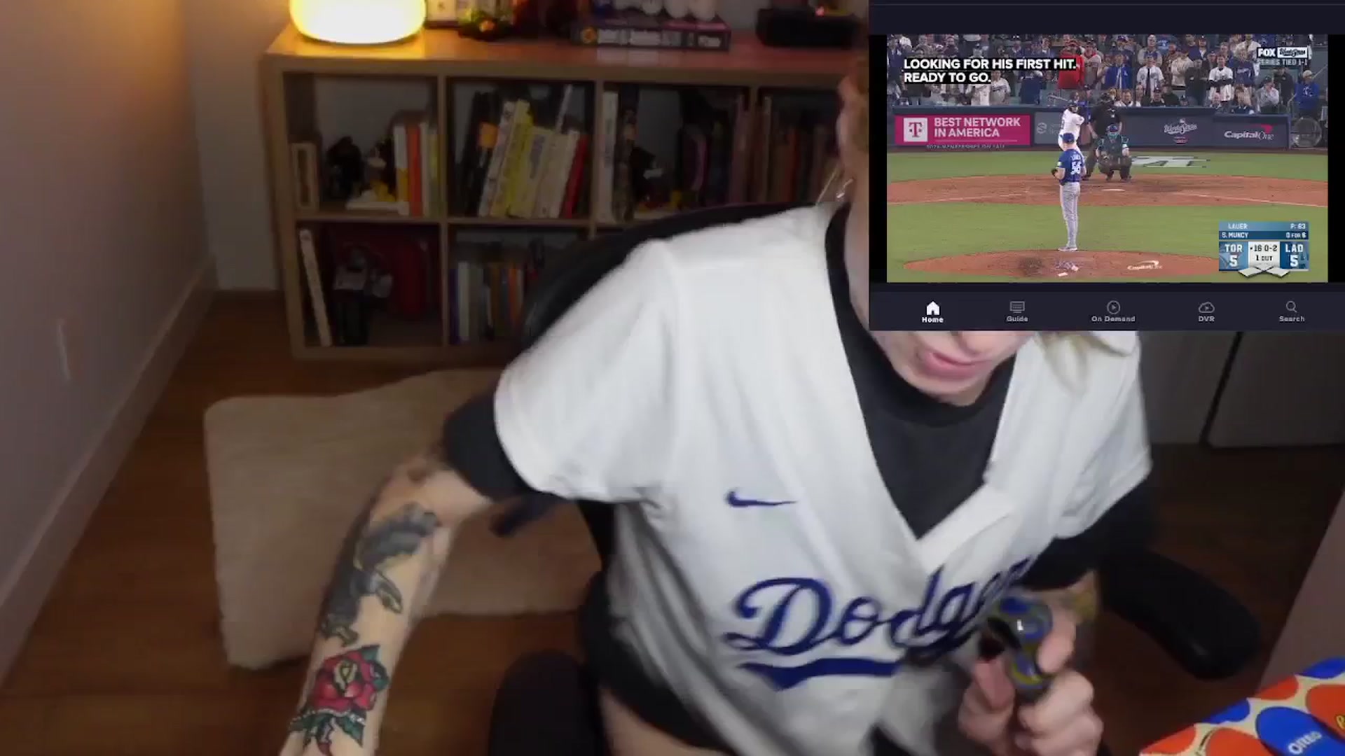 Gallery image thumbnail from stoney_fox's myfreecams stream on, 10/28/2025, 06:57 image 3 of 20