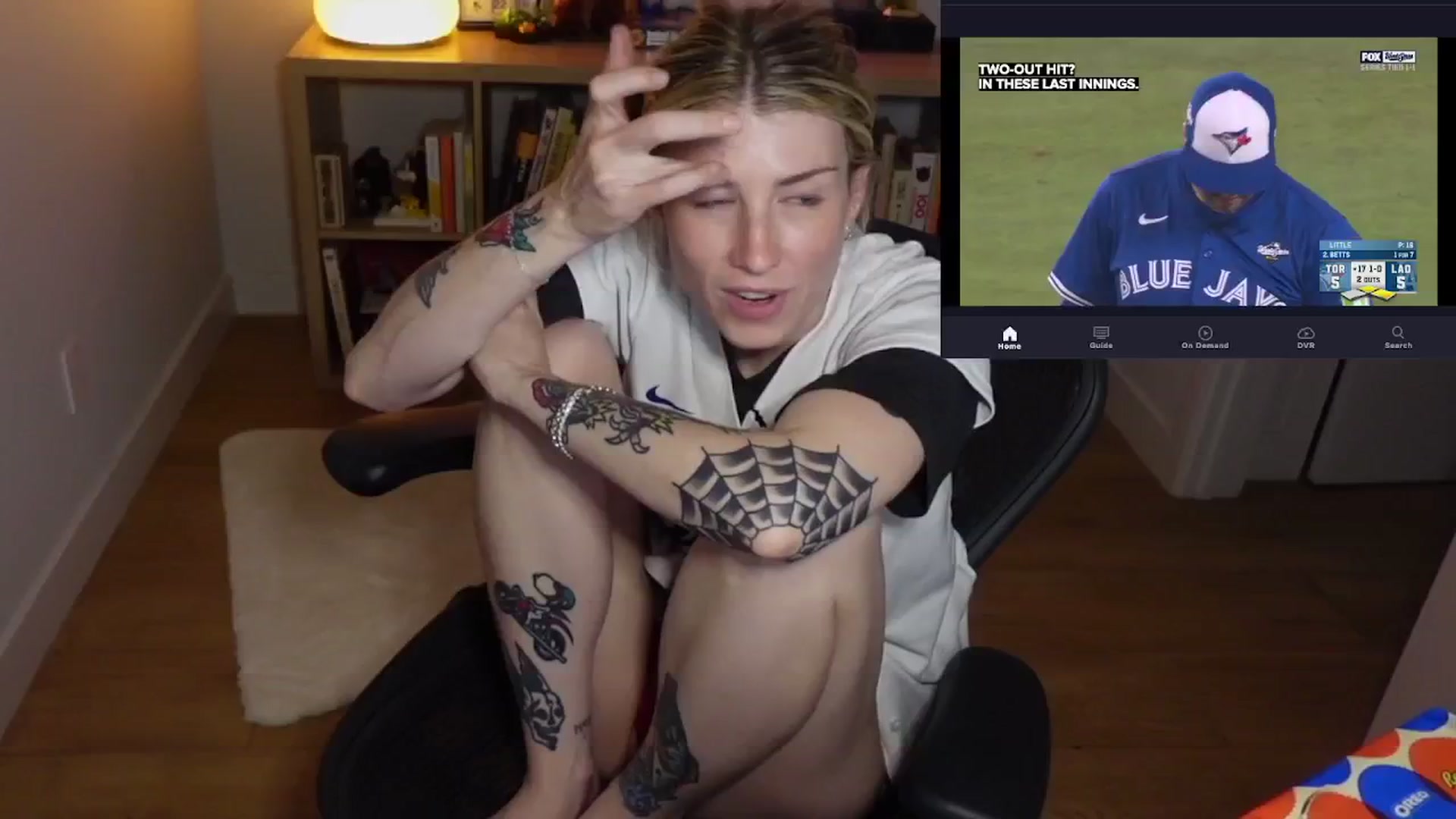 Gallery image thumbnail from stoney_fox's myfreecams stream on, 10/28/2025, 06:57 image 10 of 20