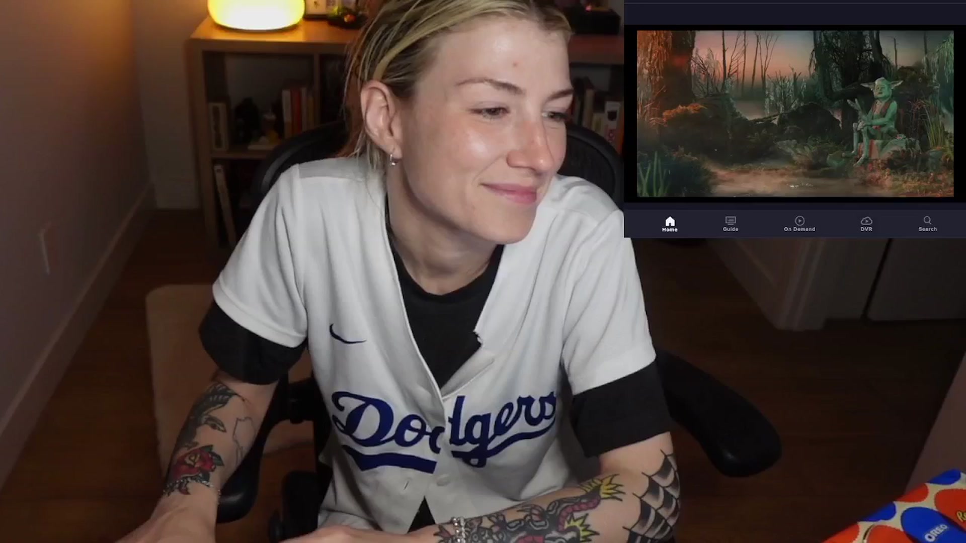 Gallery image thumbnail from stoney_fox's myfreecams stream on, 10/28/2025, 06:57 image 12 of 20