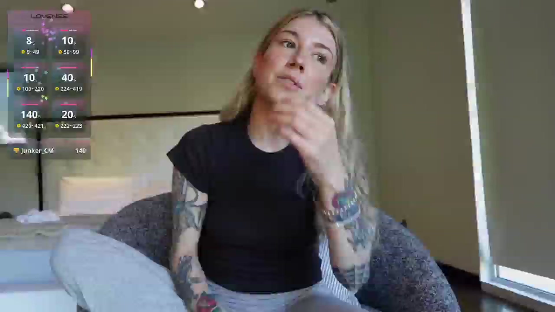 Gallery image thumbnail from stoney_fox's myfreecams stream on, 10/30/2025, 22:18 image 3 of 20