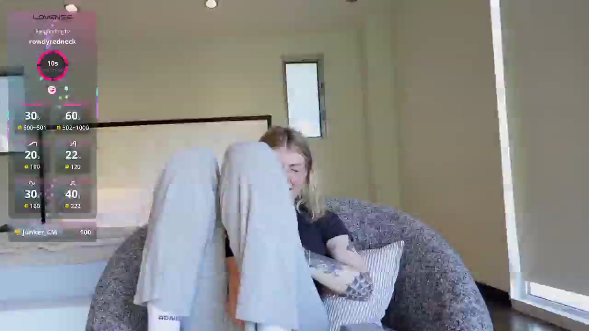 Gallery image thumbnail from stoney_fox's myfreecams stream on, 10/30/2025, 22:18 image 2 of 20