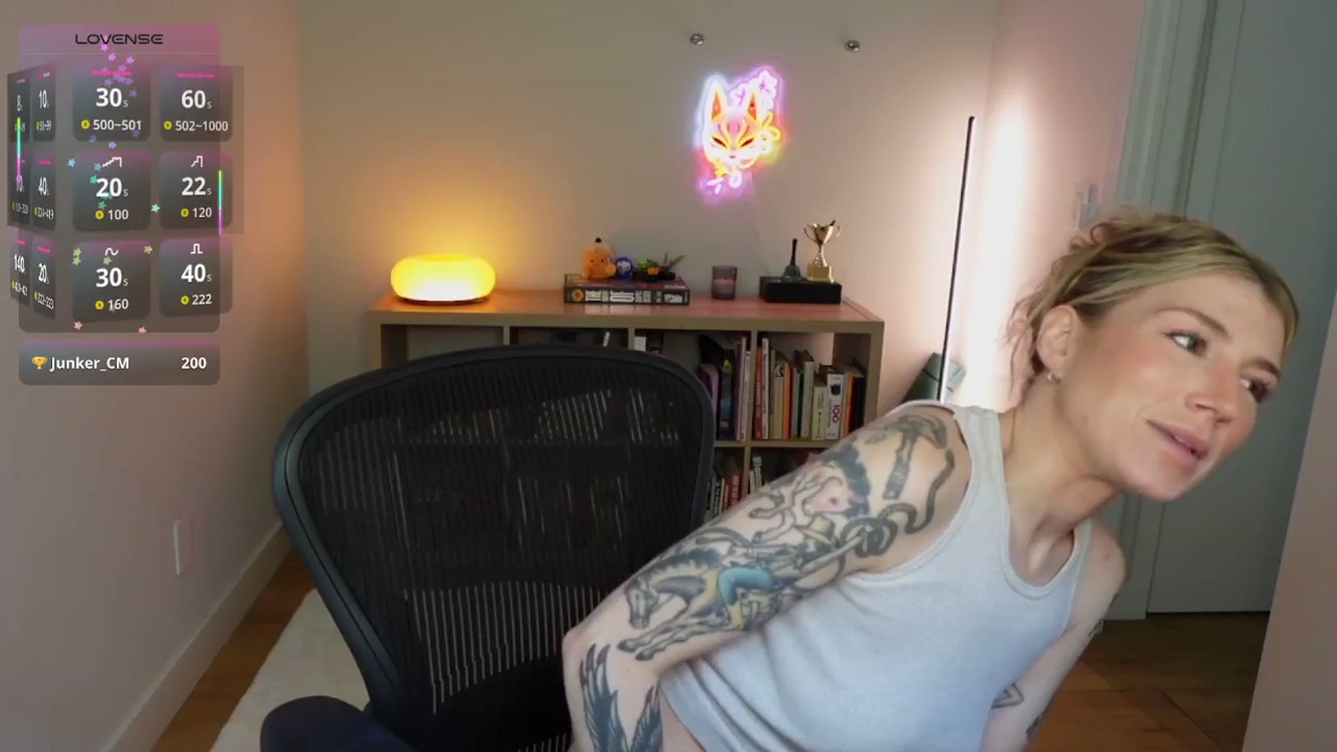 Gallery image thumbnail from stoney_fox's myfreecams stream on, 11/01/2025, 22:20 image 1 of 20