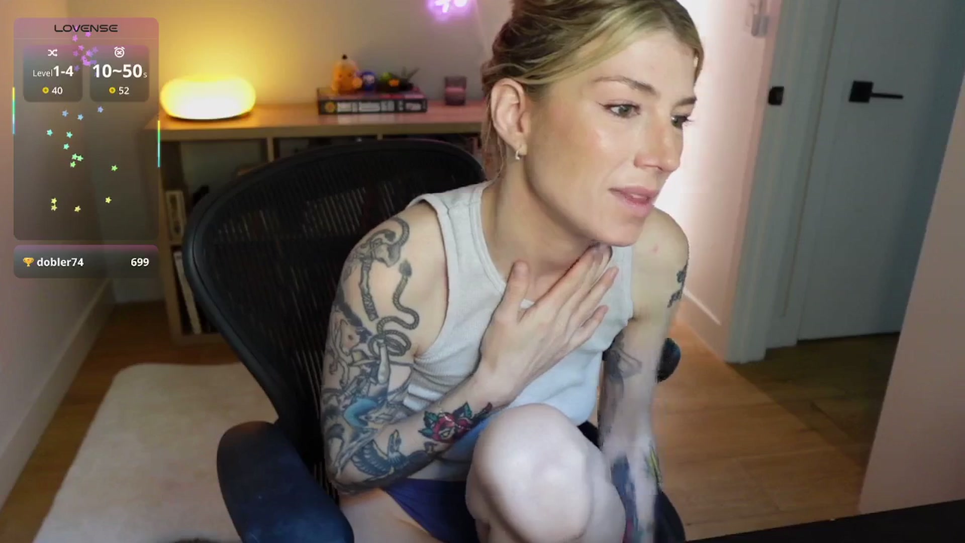 Gallery image thumbnail from stoney_fox's myfreecams stream on, 11/01/2025, 22:20 image 12 of 20