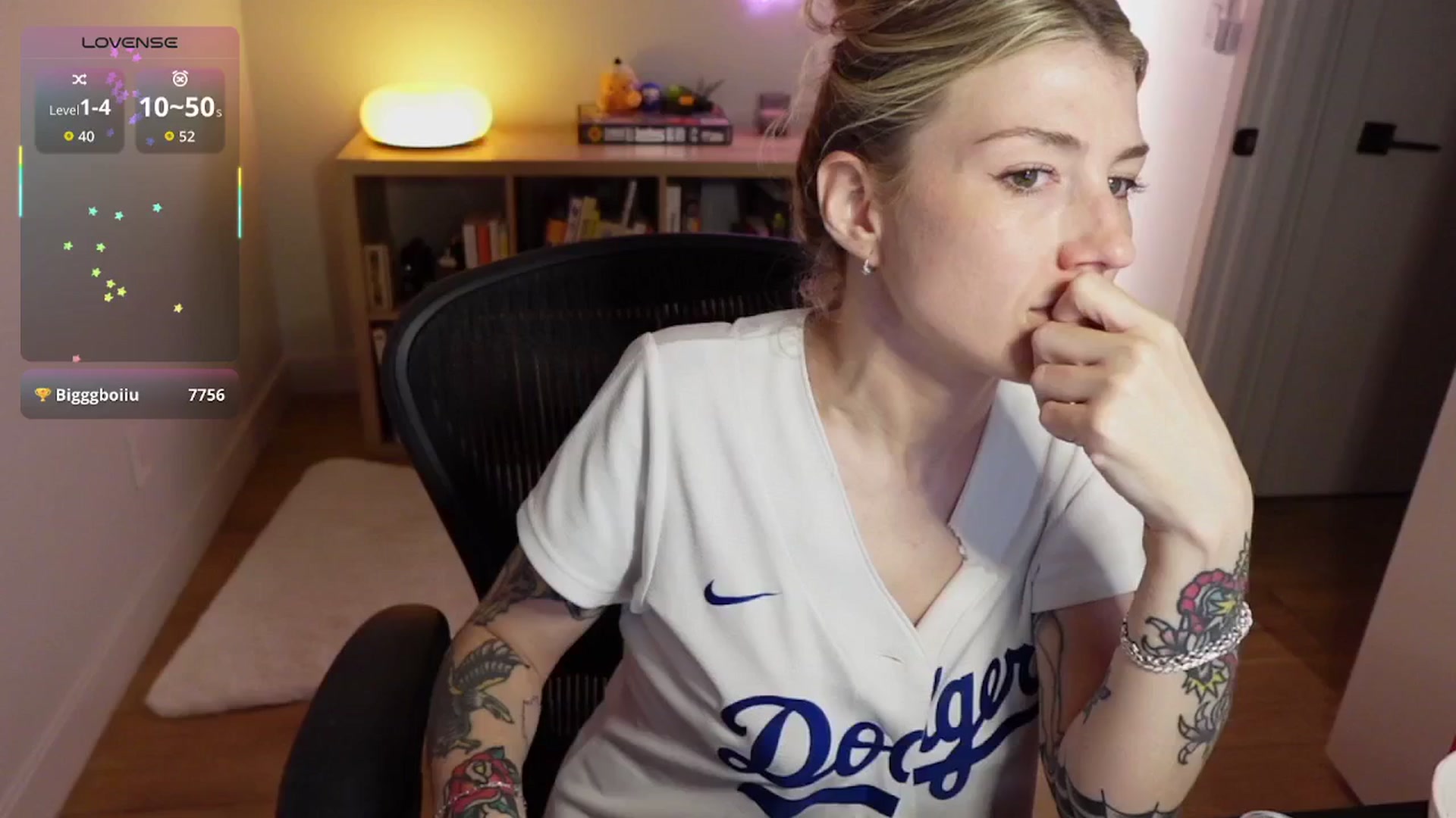 Gallery image thumbnail from stoney_fox's myfreecams stream on, 11/02/2025, 05:10 image 10 of 20