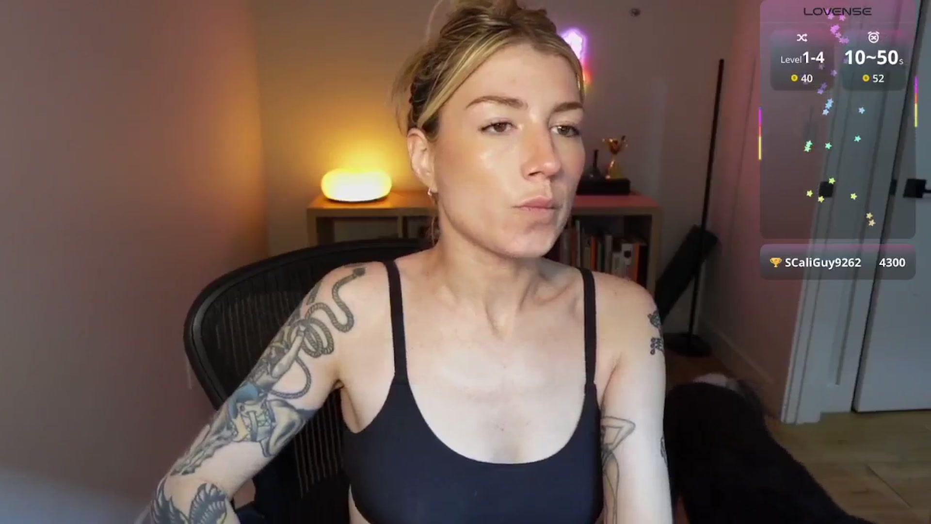 Gallery image thumbnail from stoney_fox's myfreecams stream on, 11/04/2025, 24:04 image 5 of 20