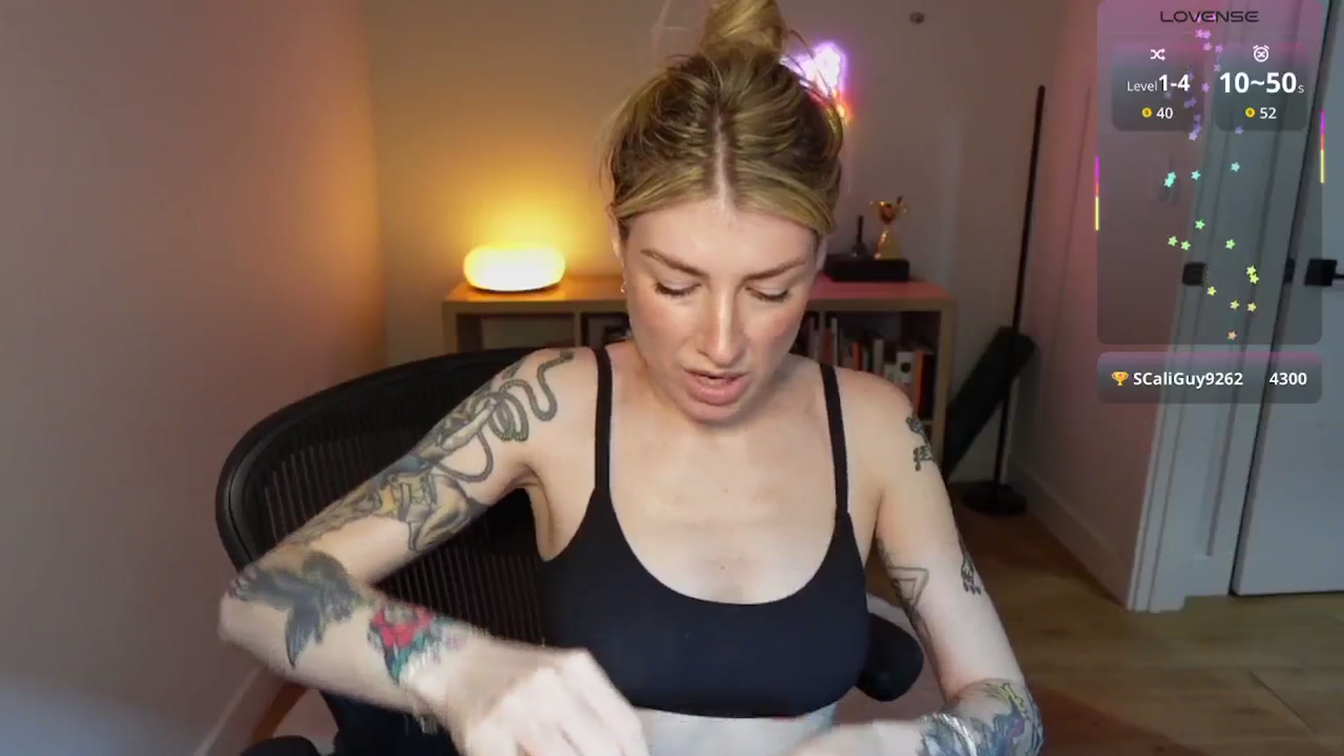 Gallery image thumbnail from stoney_fox's myfreecams stream on, 11/04/2025, 24:04 image 4 of 20