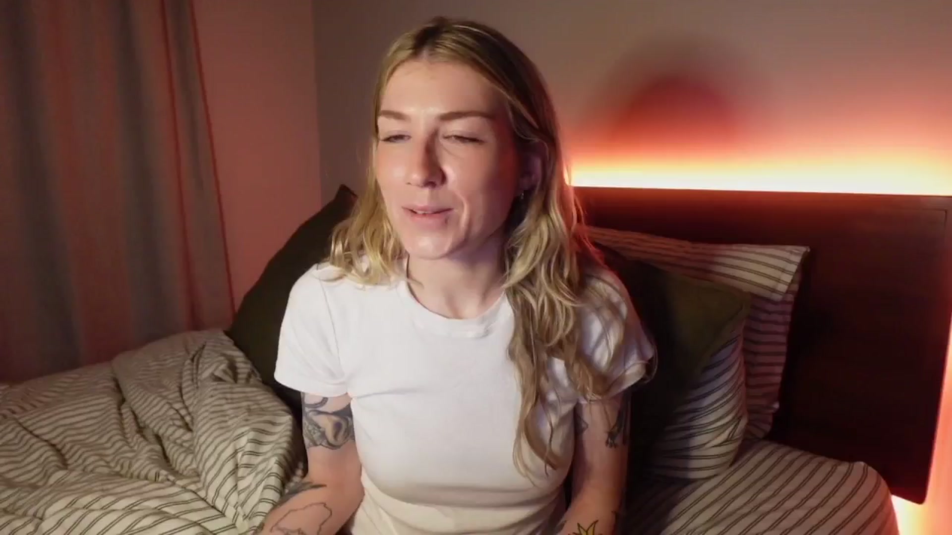 Gallery image thumbnail from stoney_fox's myfreecams stream on, 11/05/2025, 07:29 image 19 of 20
