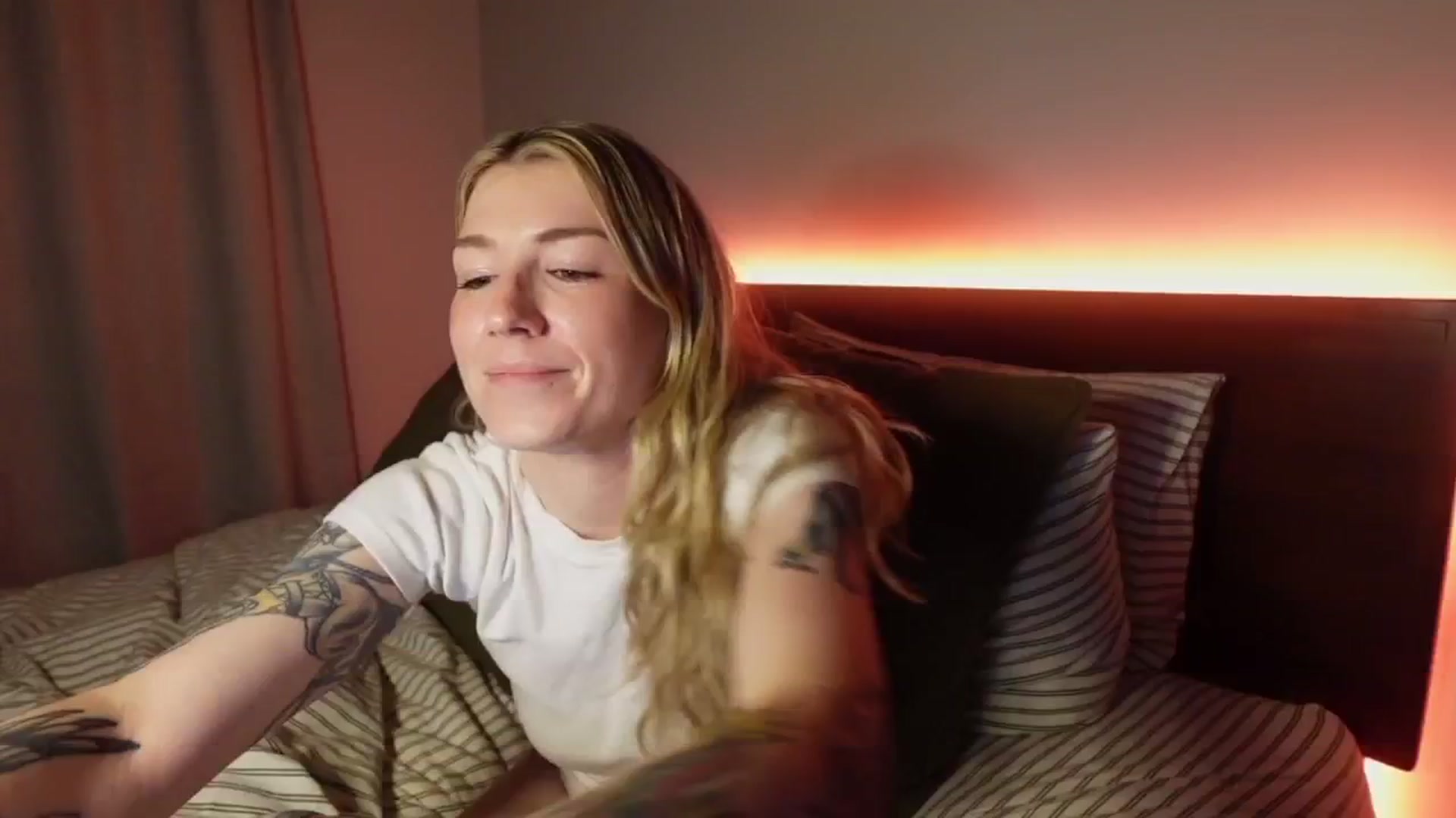 Gallery image thumbnail from stoney_fox's myfreecams stream on, 11/05/2025, 07:29 image 17 of 20