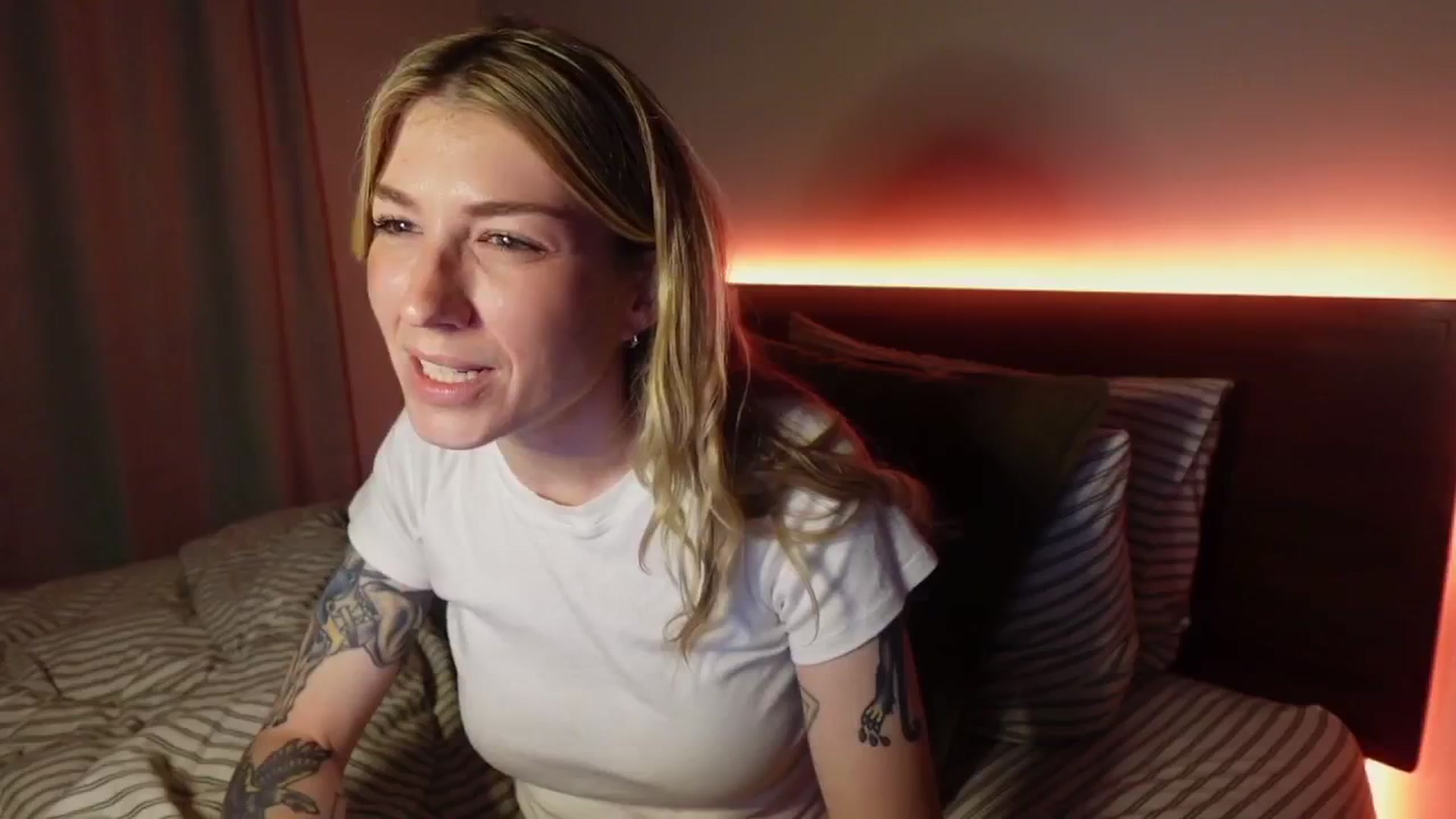 Gallery image thumbnail from stoney_fox's myfreecams stream on, 11/05/2025, 07:29 image 13 of 20