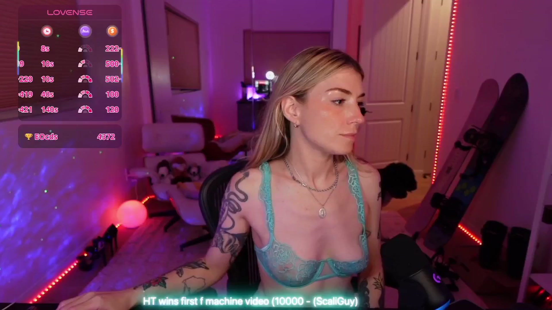 Gallery image thumbnail from stoney_fox's myfreecams stream on, 11/21/2025, 08:30 image 2 of 20