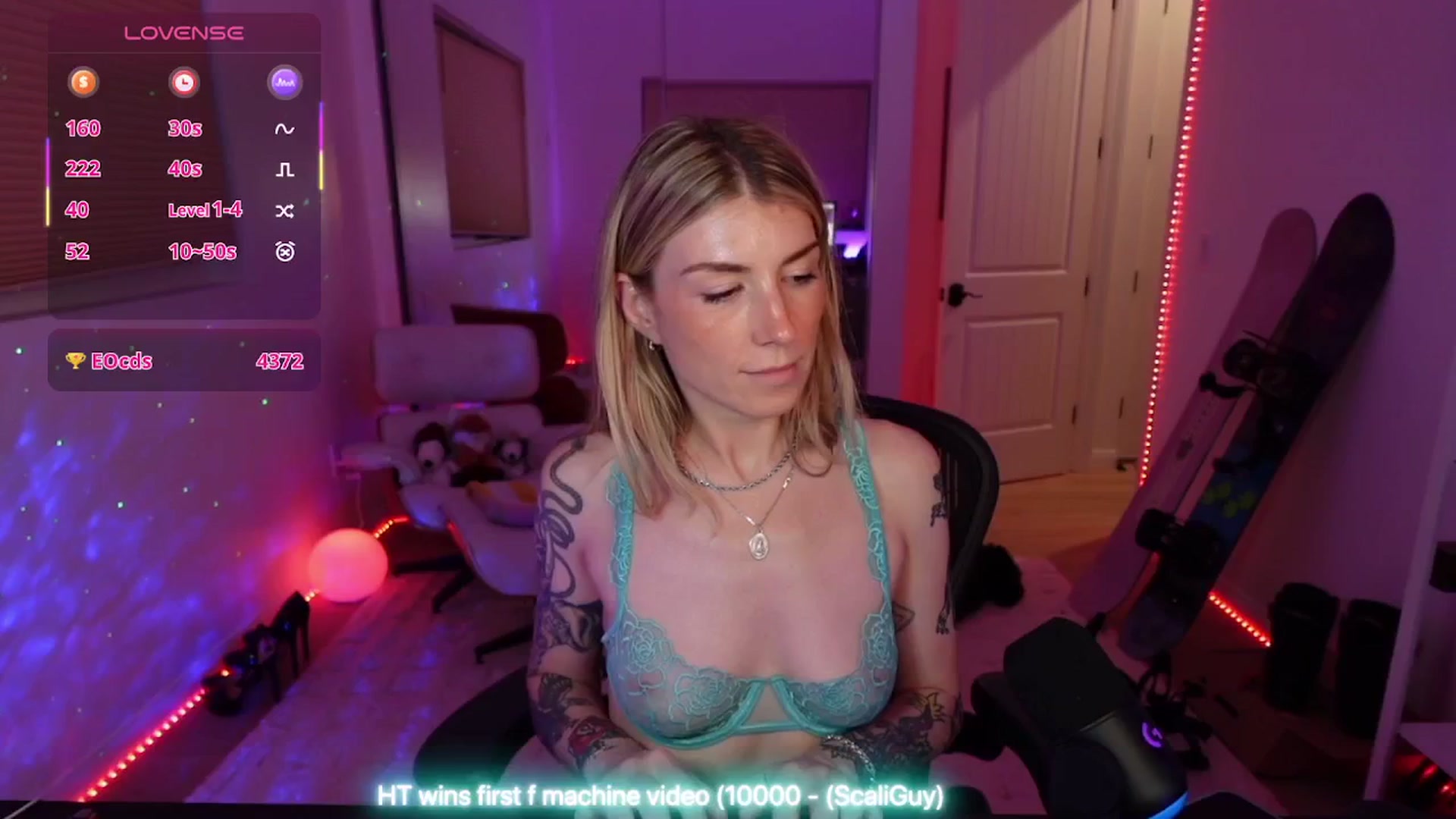 Gallery image thumbnail from stoney_fox's myfreecams stream on, 11/21/2025, 08:30 image 1 of 20