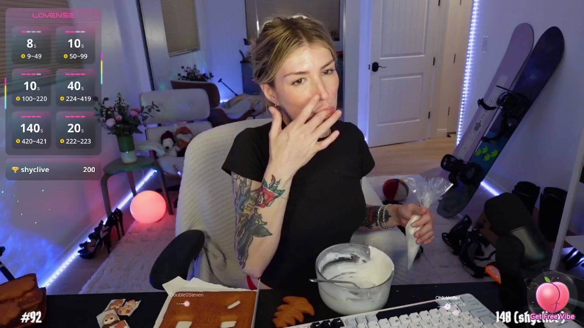 Gallery image thumbnail from stoney_fox's myfreecams stream on, 11/24/2025, 04:13 image 19 of 20