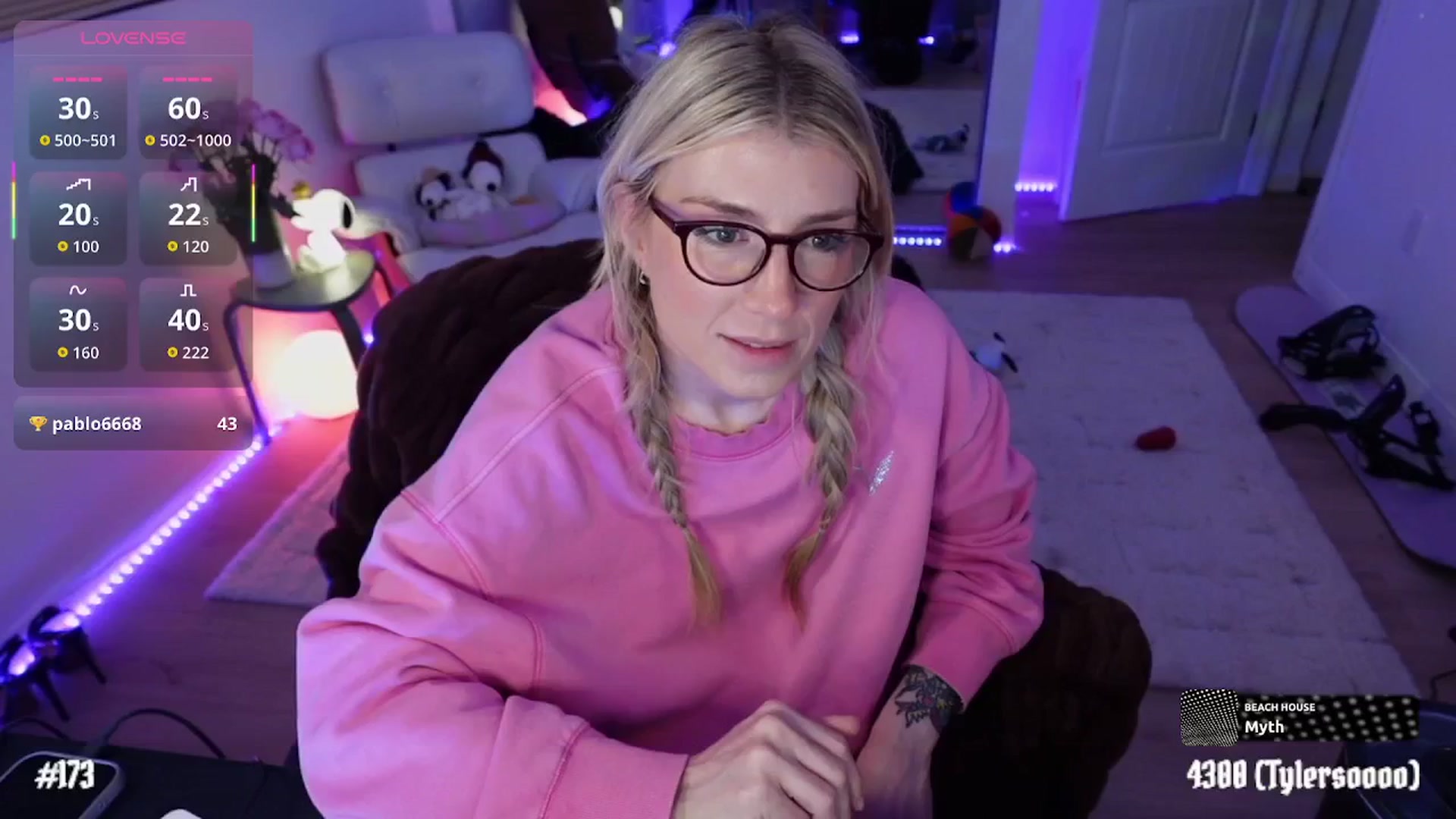 Gallery image thumbnail from stoney_fox's myfreecams stream on, 01/16/2026, 08:34 image 2 of 20