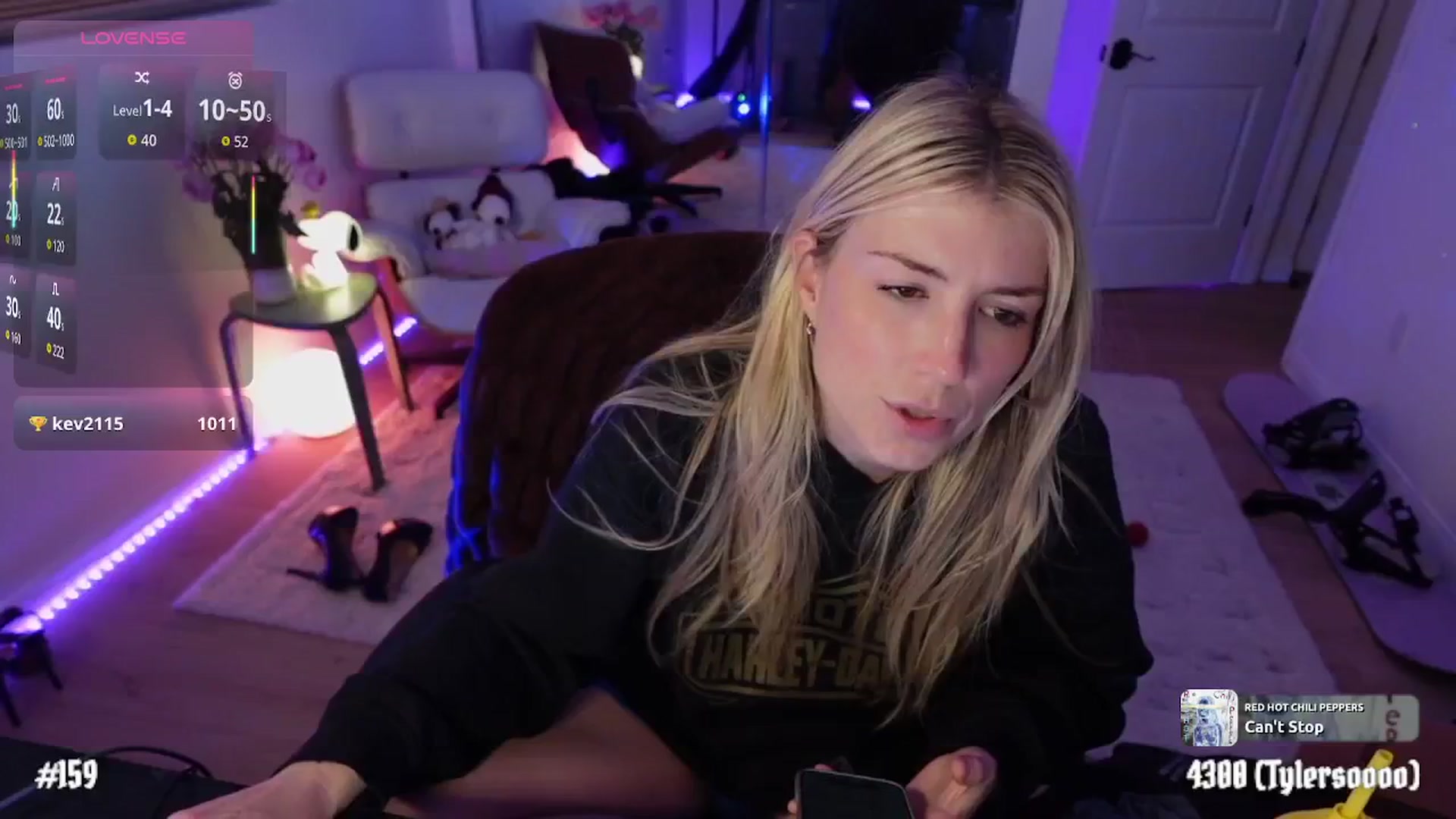Gallery image thumbnail from stoney_fox's myfreecams stream on, 01/17/2026, 04:45 image 12 of 20