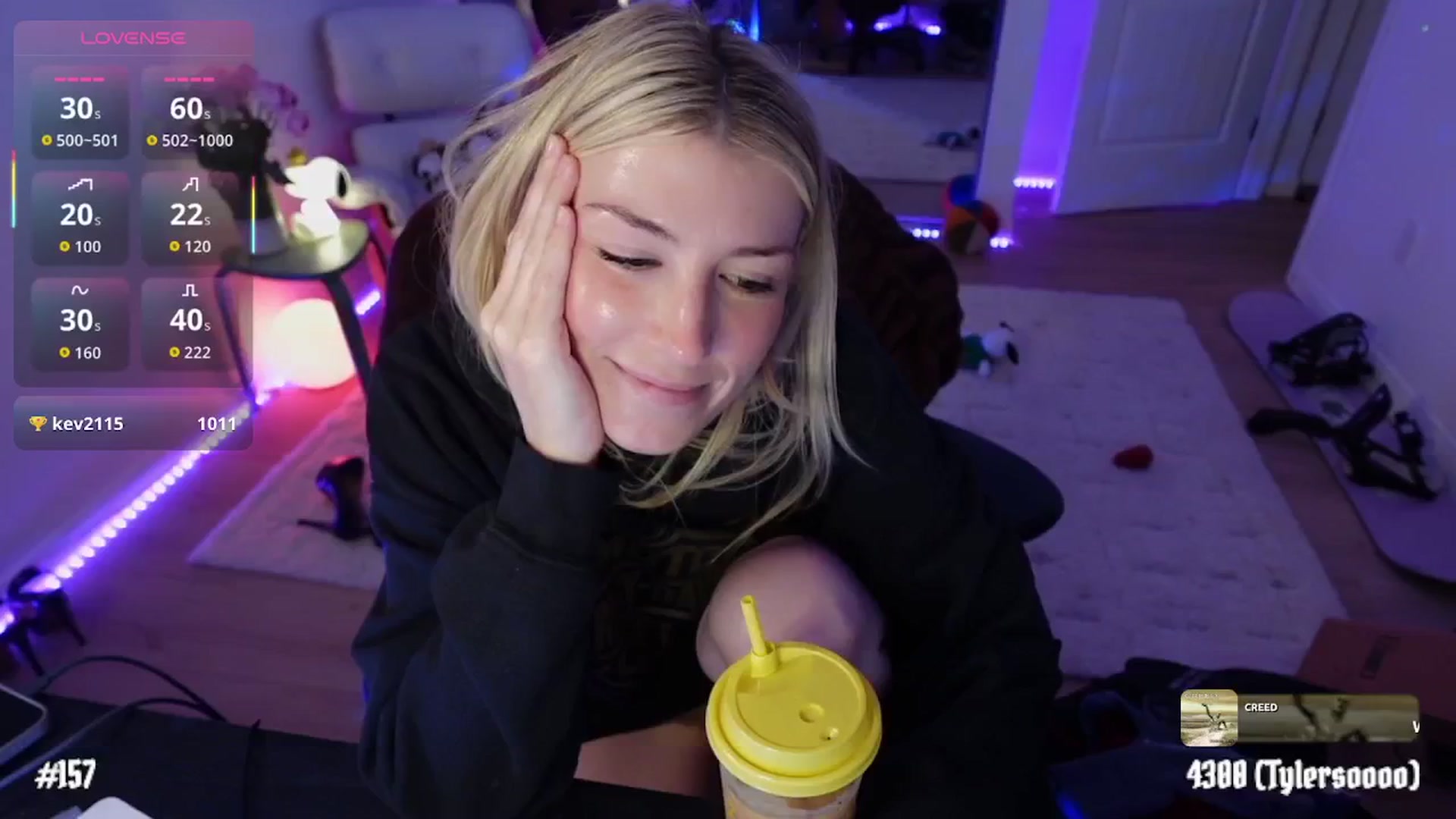 Gallery image thumbnail from stoney_fox's myfreecams stream on, 01/17/2026, 04:45 image 8 of 20