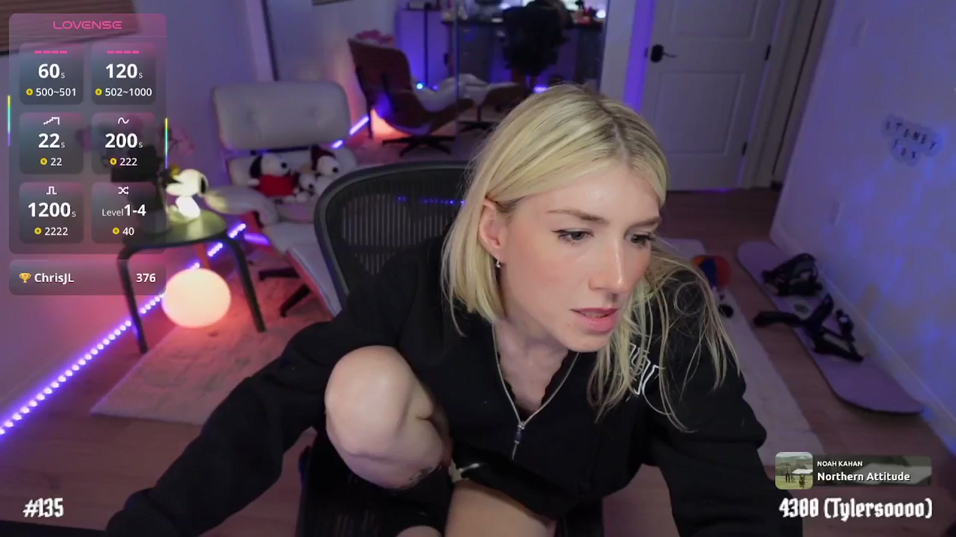 Gallery image thumbnail from stoney_fox's myfreecams stream on, 01/18/2026, 04:55 image 12 of 20