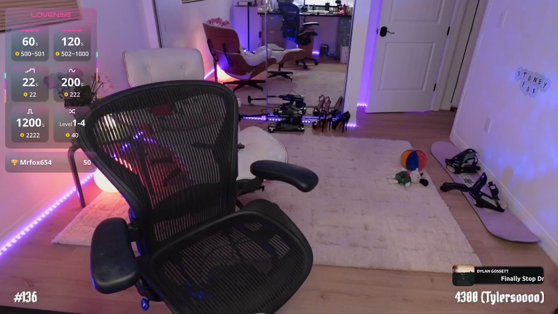 Gallery image thumbnail from stoney_fox's myfreecams stream on, 01/18/2026, 06:16 image 8 of 20