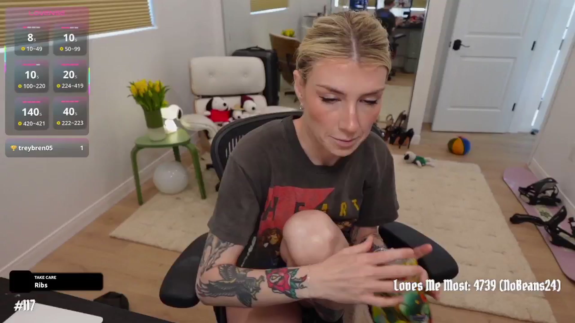 Gallery image thumbnail from stoney_fox's myfreecams stream on, 01/20/2026, 22:03 image 4 of 20