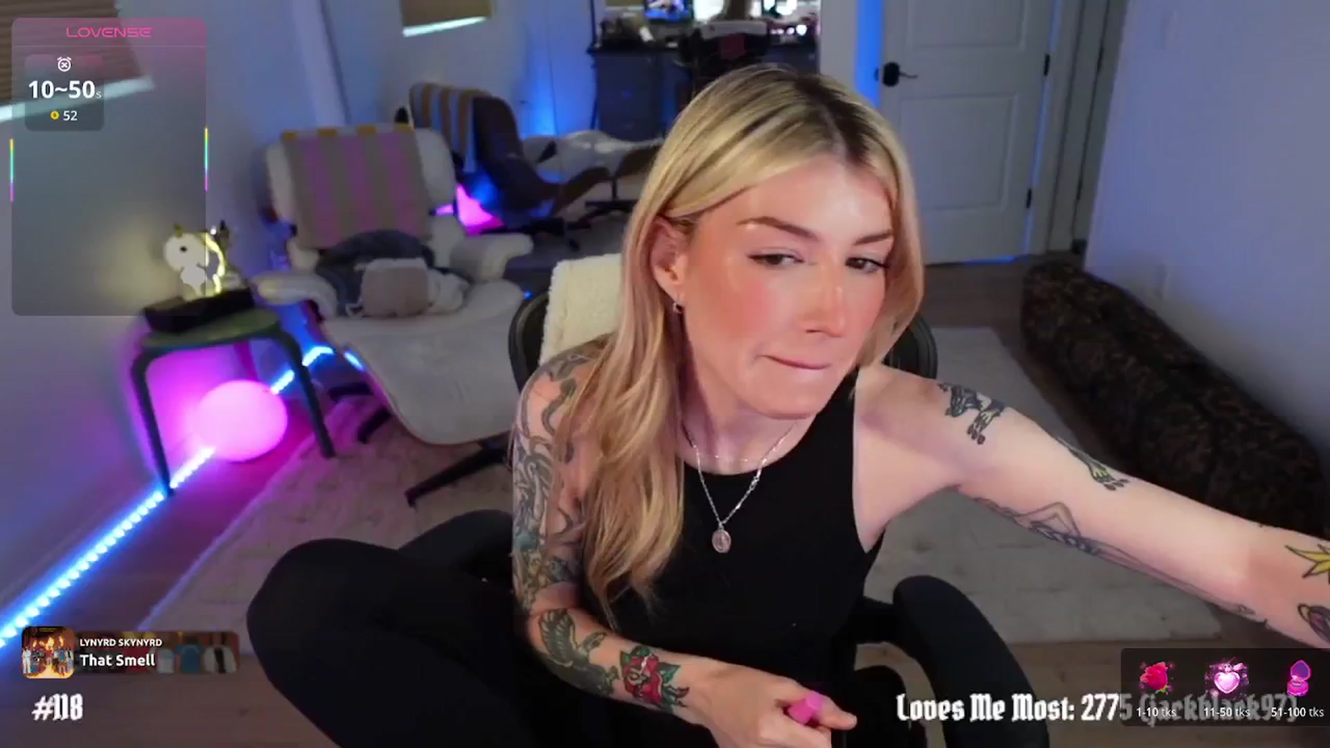 Gallery image thumbnail from stoney_fox's myfreecams stream on, 02/11/2026, 24:56 image 1 of 20