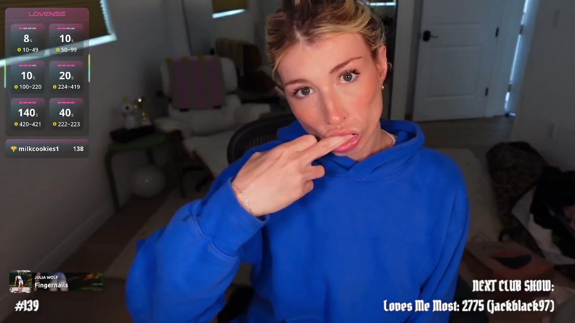 Gallery image thumbnail from stoney_fox's myfreecams stream on, 02/18/2026, 01:31 image 3 of 20