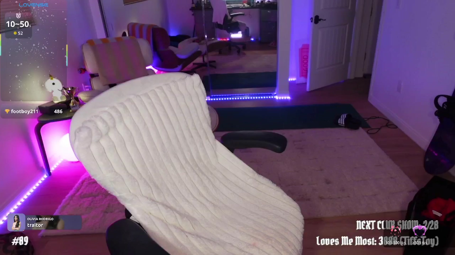 Gallery image thumbnail from stoney_fox's myfreecams stream on, 02/28/2026, 04:00 image 18 of 20