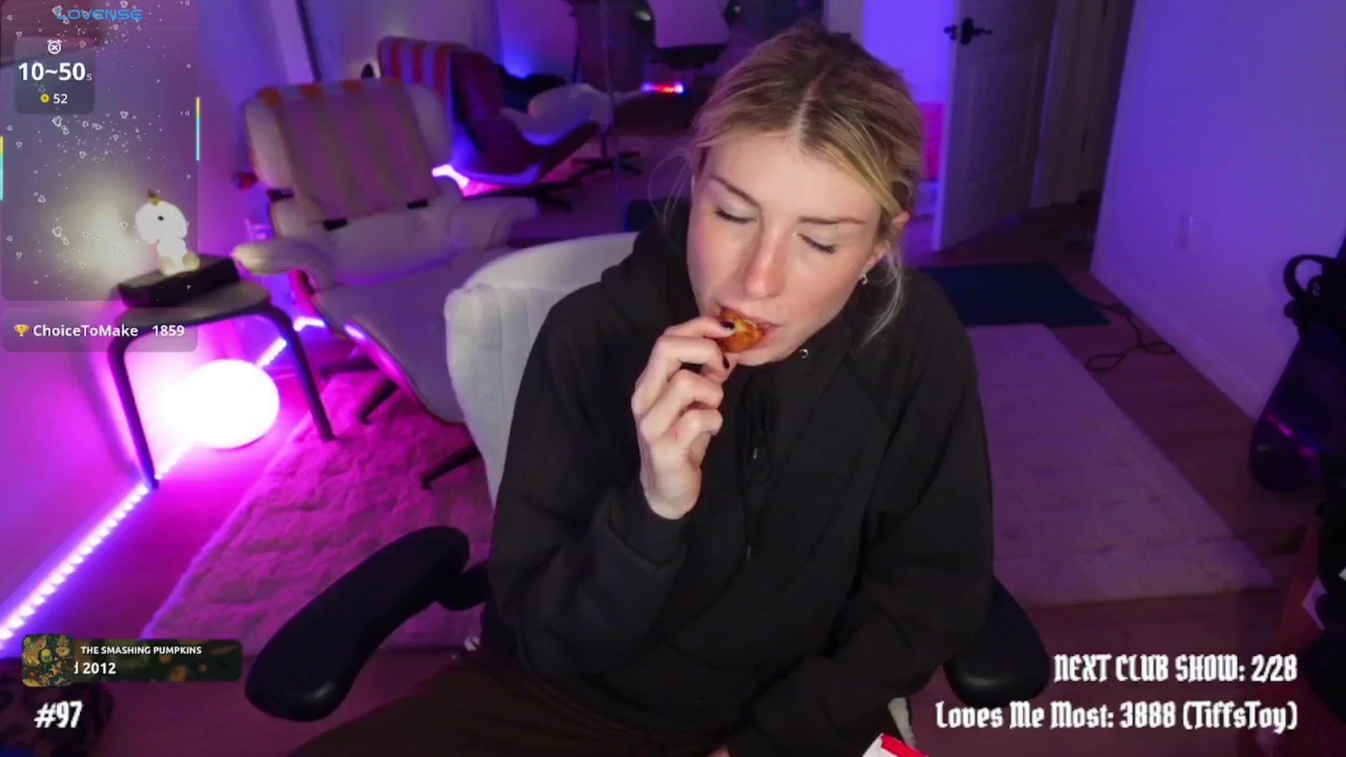 Gallery image thumbnail from stoney_fox's myfreecams stream on, 03/01/2026, 08:11 image 6 of 20