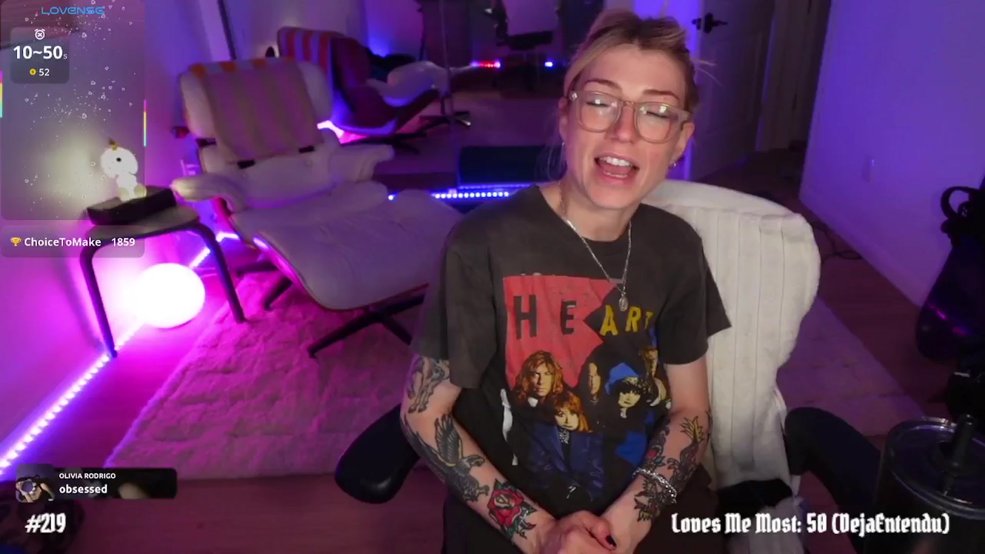 Gallery image thumbnail from stoney_fox's myfreecams stream on, 03/01/2026, 10:03 image 13 of 20