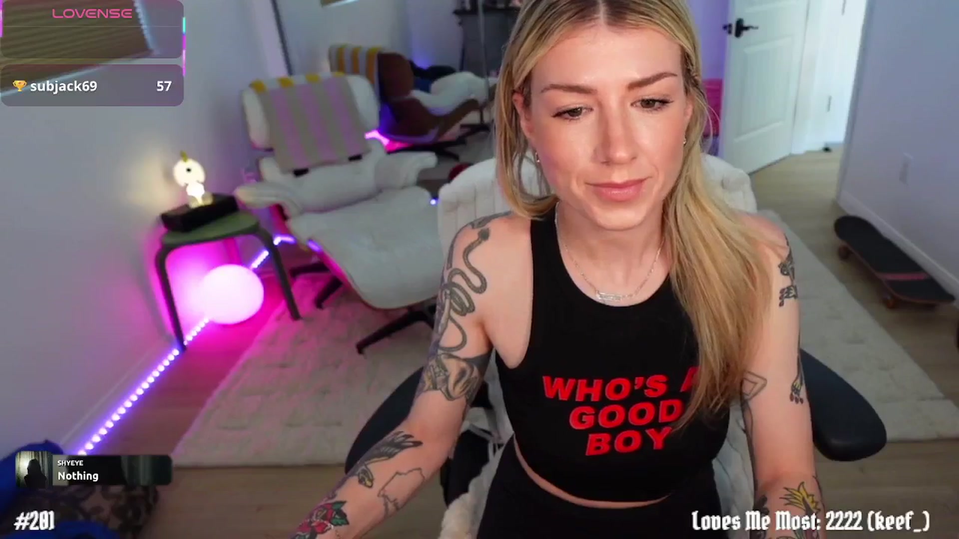 Gallery image thumbnail from stoney_fox's myfreecams stream on, 03/05/2026, 23:05 image 4 of 20