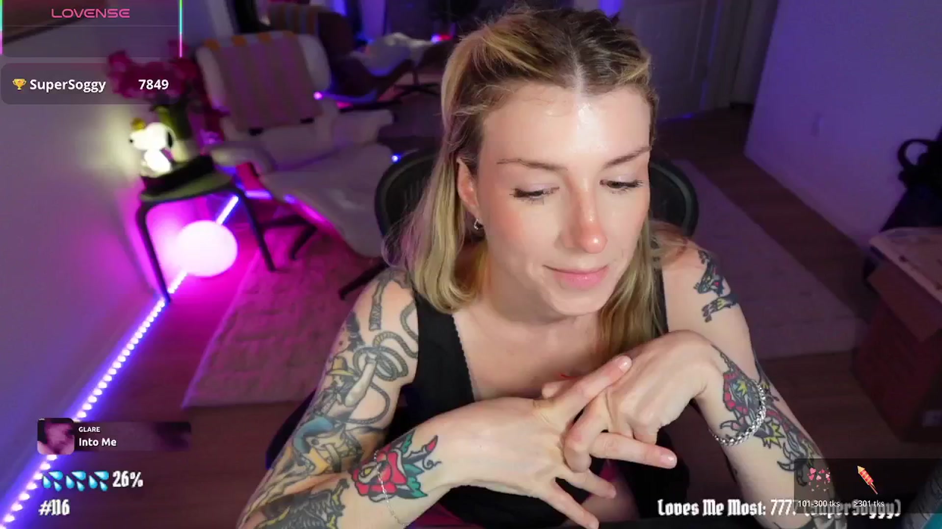 Gallery image thumbnail from stoney_fox's myfreecams stream on, 03/19/2026, 04:00 image 3 of 20