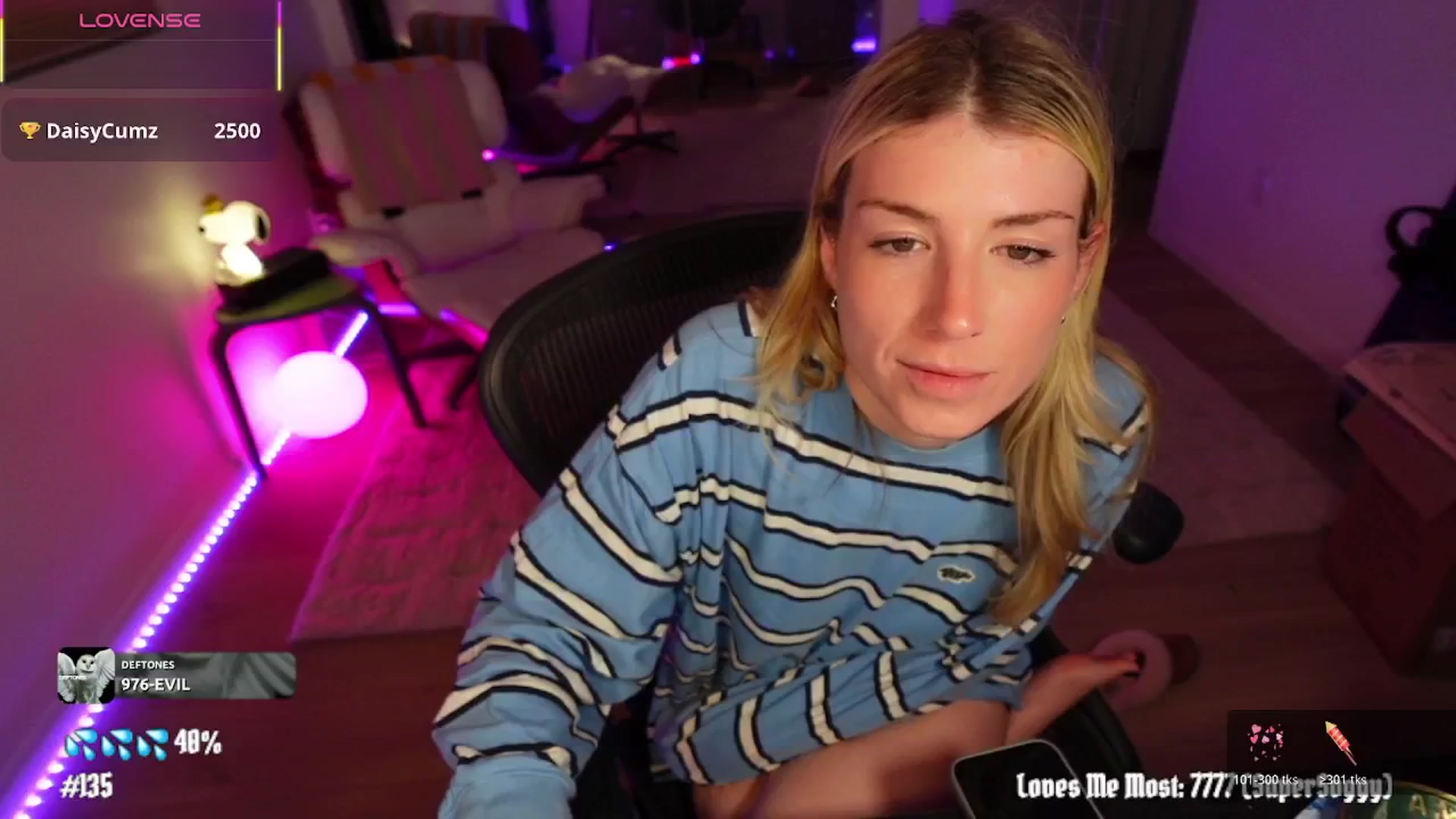Gallery image thumbnail from stoney_fox's myfreecams stream on, 03/22/2026, 06:54 image 3 of 20