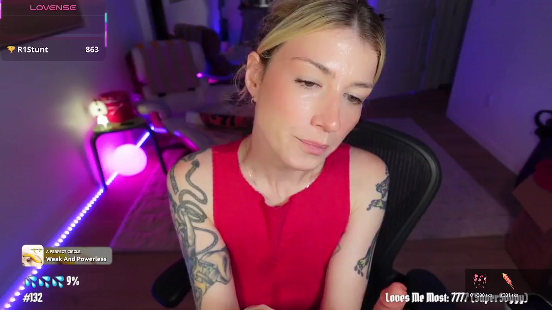 Gallery image thumbnail from stoney_fox's myfreecams stream on, 03/27/2026, 04:29 image 8 of 20