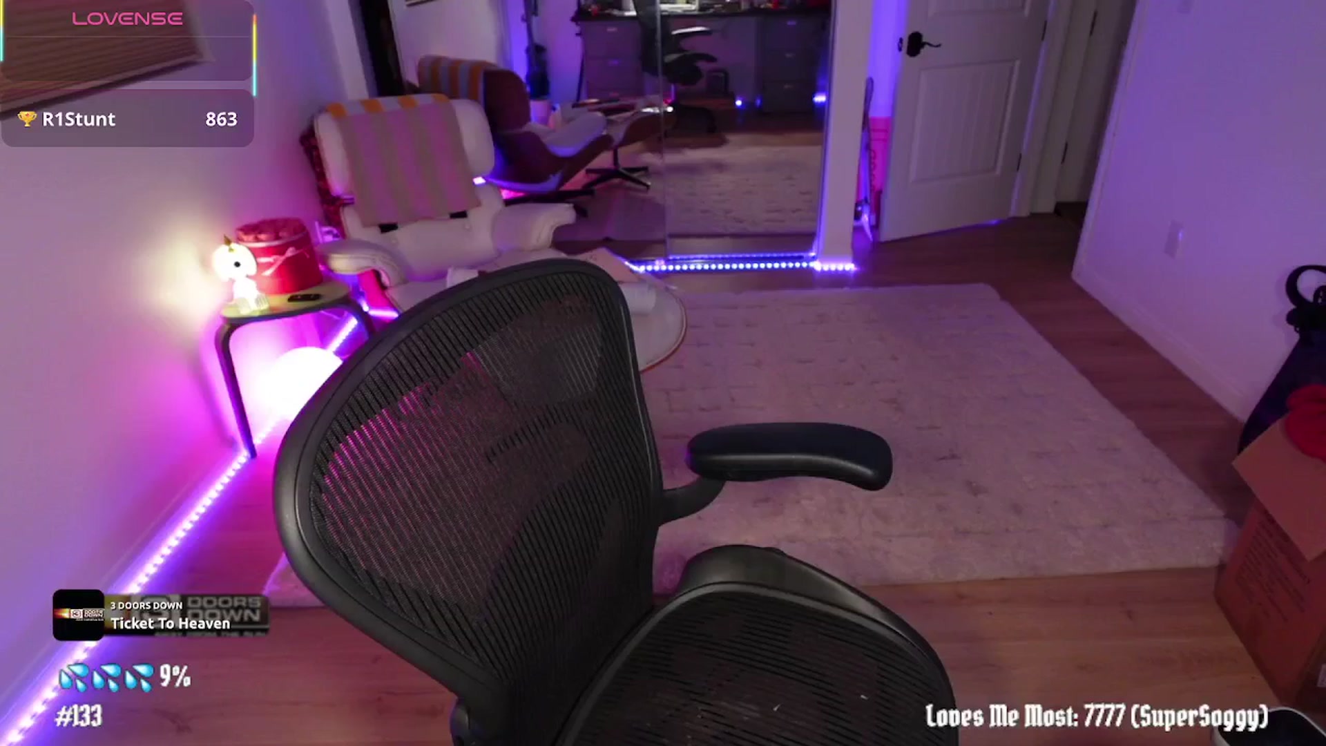 Gallery image thumbnail from stoney_fox's myfreecams stream on, 03/27/2026, 04:29 image 7 of 20
