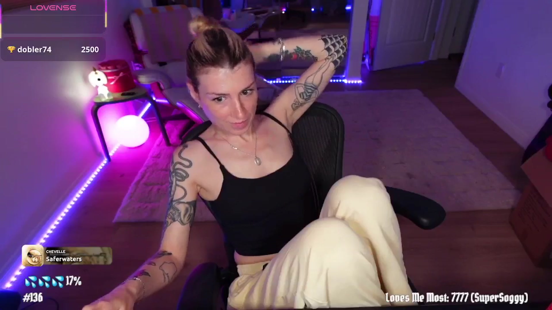 Gallery image thumbnail from stoney_fox's myfreecams stream on, 03/29/2026, 04:32 image 18 of 20