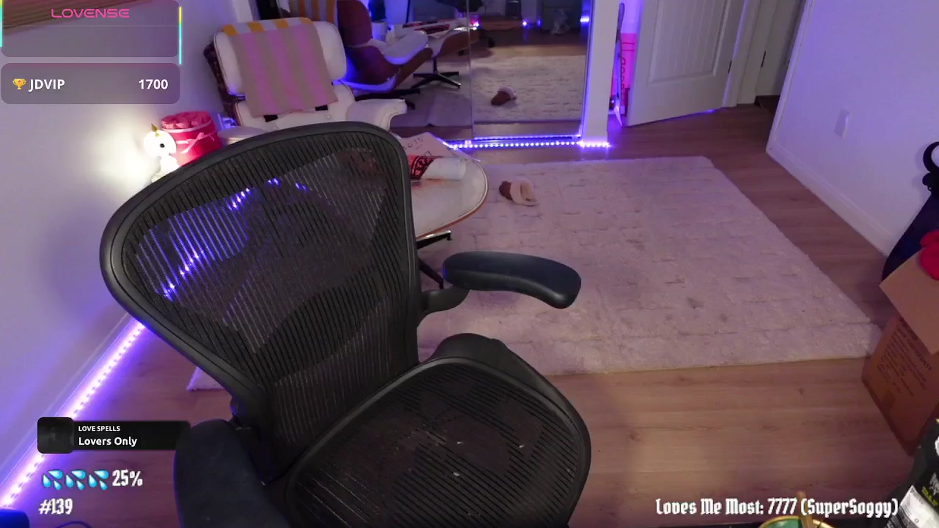 Gallery image thumbnail from stoney_fox's myfreecams stream on, 03/30/2026, 03:35 image 16 of 20