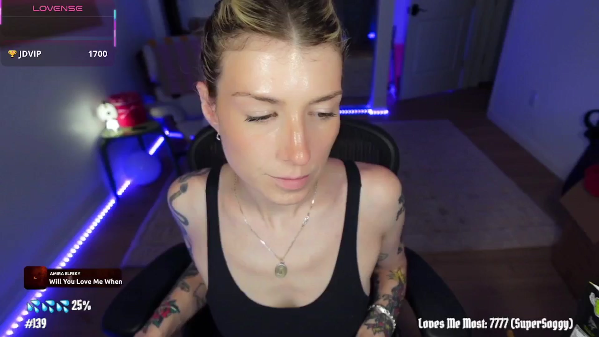 Gallery image thumbnail from stoney_fox's myfreecams stream on, 03/30/2026, 04:03 image 9 of 20