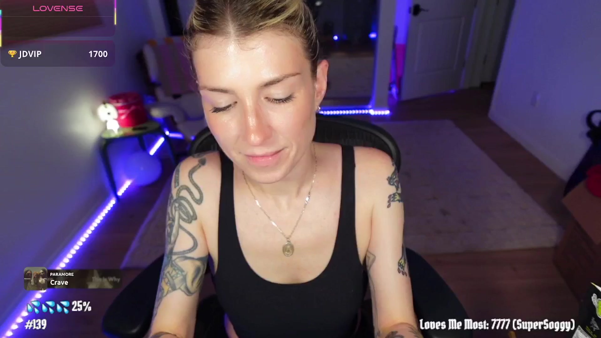 Gallery image thumbnail from stoney_fox's myfreecams stream on, 03/30/2026, 04:03 image 12 of 20