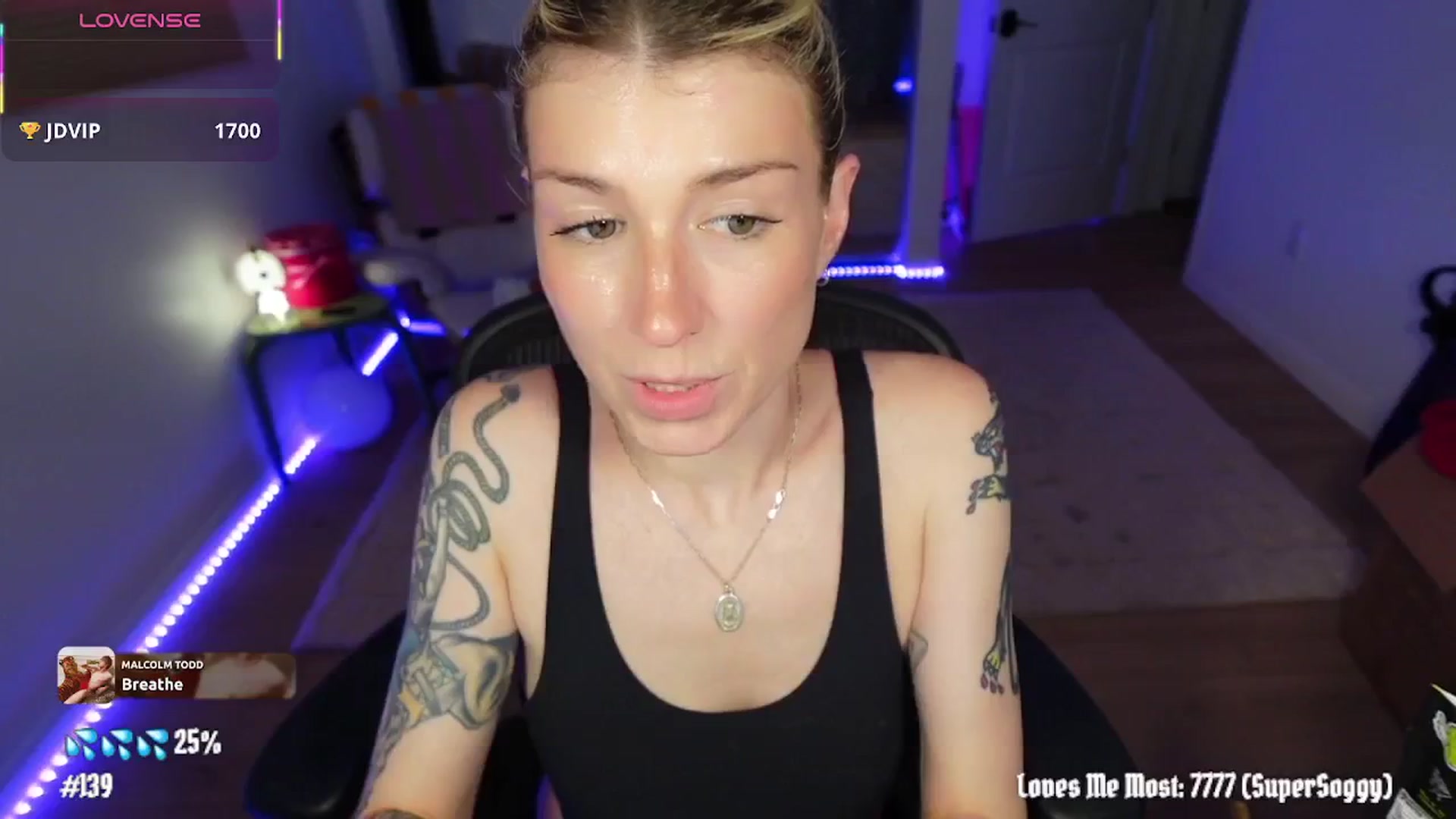 Gallery image thumbnail from stoney_fox's myfreecams stream on, 03/30/2026, 04:03 image 6 of 20