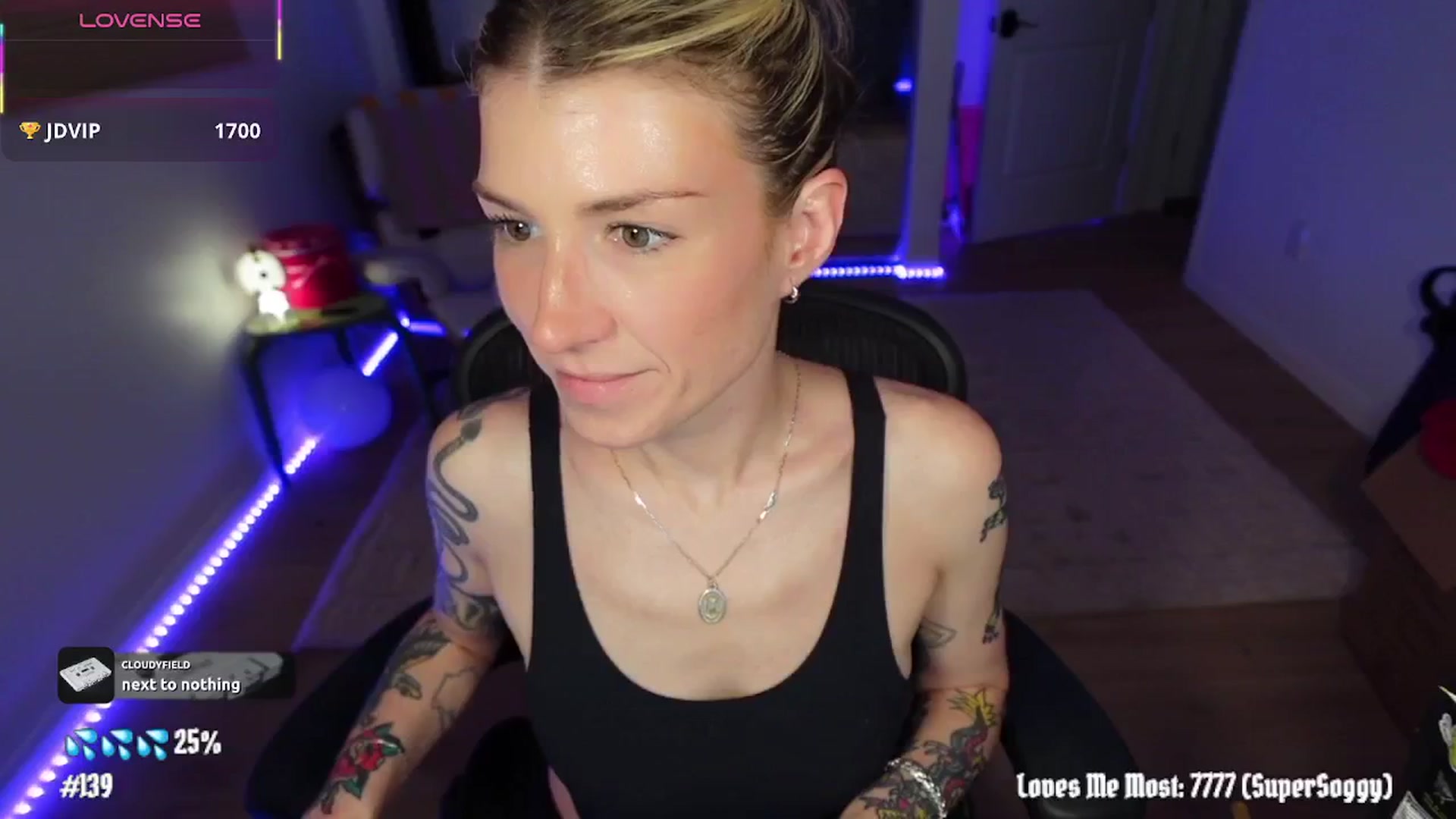 Gallery image thumbnail from stoney_fox's myfreecams stream on, 03/30/2026, 04:03 image 4 of 20