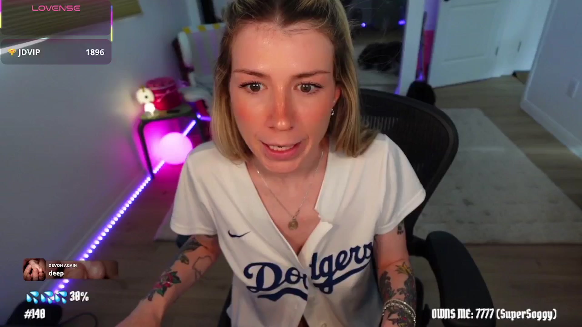 Gallery image thumbnail from stoney_fox's myfreecams stream on, 03/30/2026, 23:44 image 17 of 20