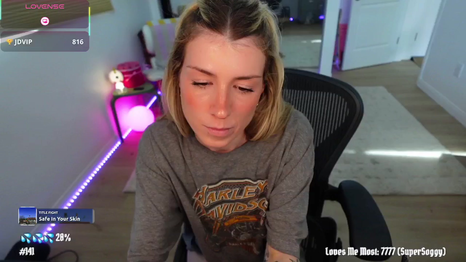 Gallery image thumbnail from stoney_fox's myfreecams stream on, 03/30/2026, 23:44 image 11 of 20