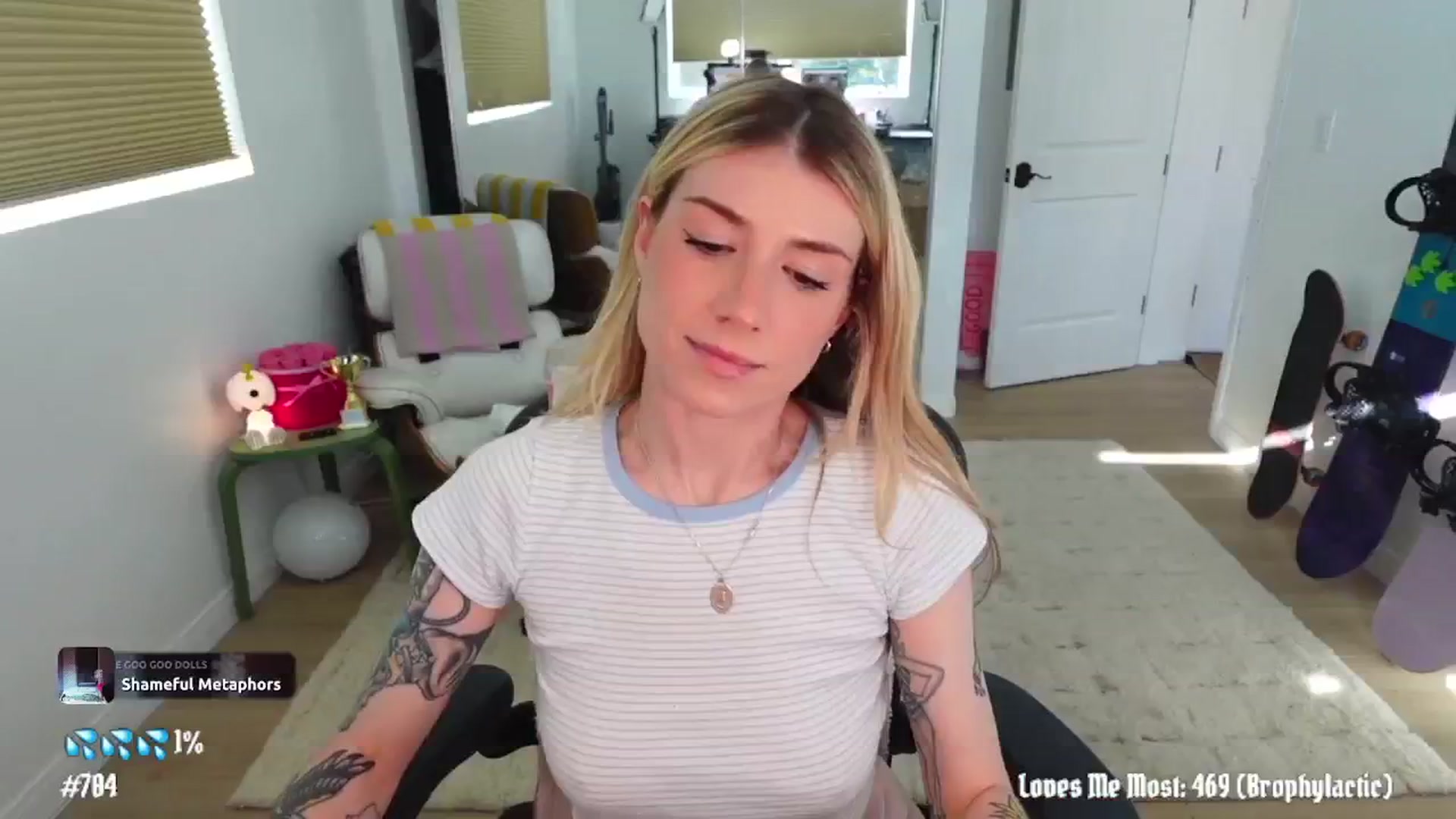 Gallery image thumbnail from stoney_fox's myfreecams stream on, 04/02/2026, 24:13 image 17 of 20