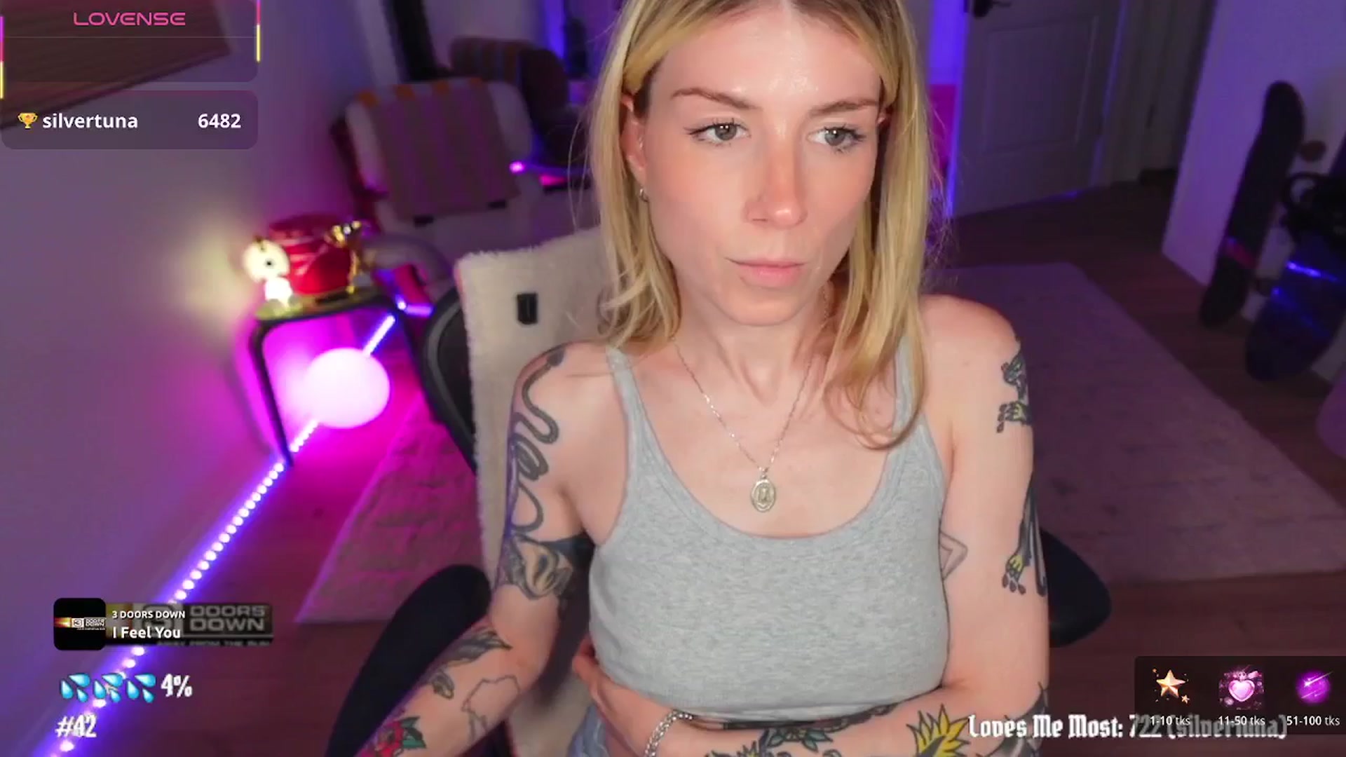 Gallery image thumbnail from stoney_fox's myfreecams stream on, 04/02/2026, 04:12 image 1 of 20